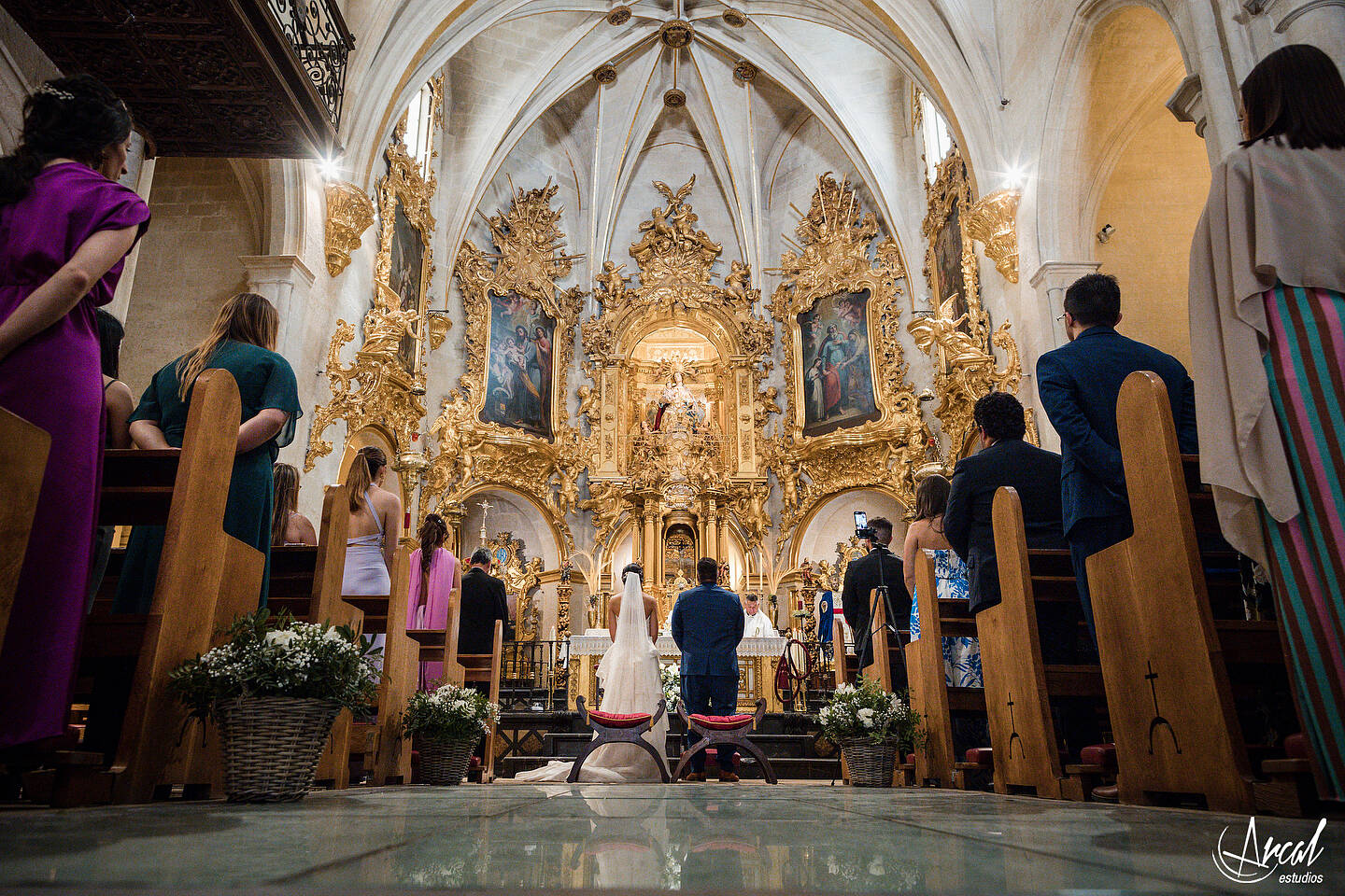 133_Deliana-y-Omar_Fotografía-de-Boda-hotel-meliá-alicante-casamiento-parroquía-santa-maría-de-alicante-fotos-boda-santa-cruz