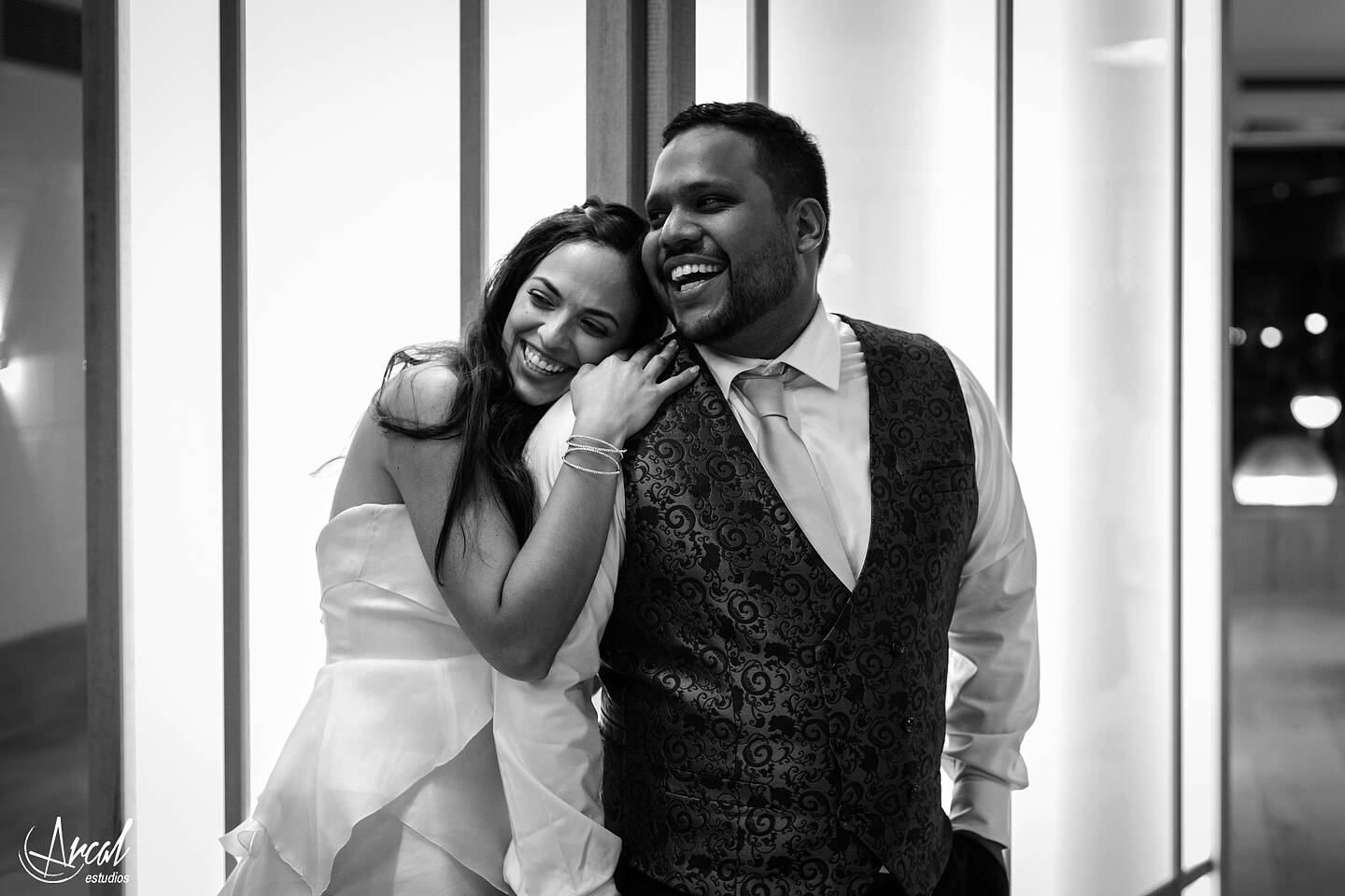 350_Deliana-y-Omar_Fotografía-de-Boda-hotel-meliá-alicante-casamiento-parroquía-santa-maría-de-alicante-fotos-boda-santa-cruz