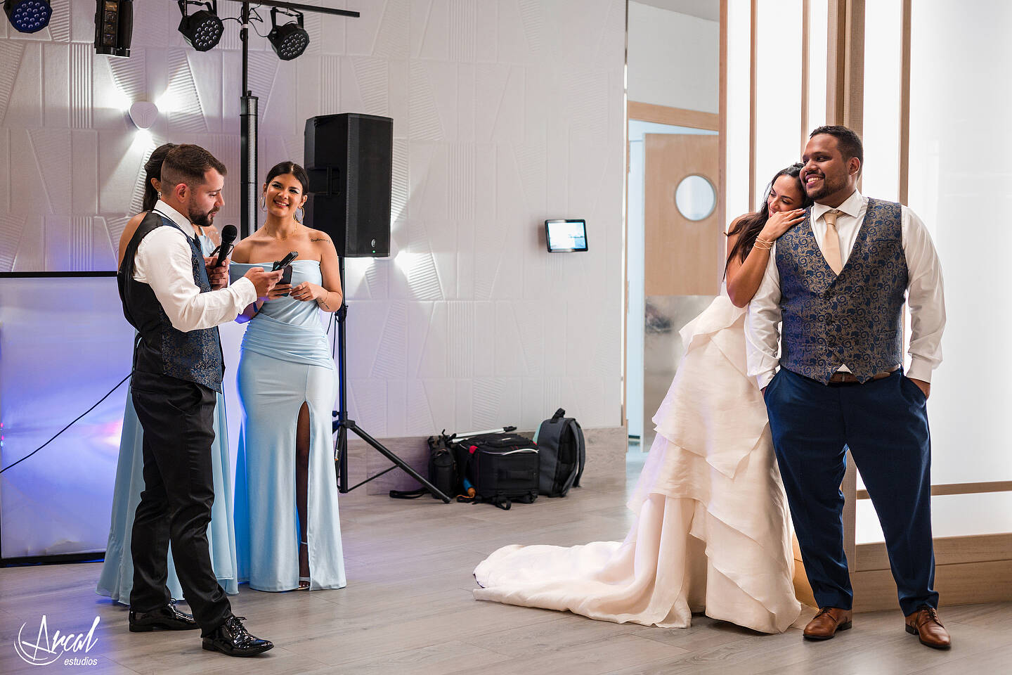 351_Deliana-y-Omar_Fotografía-de-Boda-hotel-meliá-alicante-casamiento-parroquía-santa-maría-de-alicante-fotos-boda-santa-cruz
