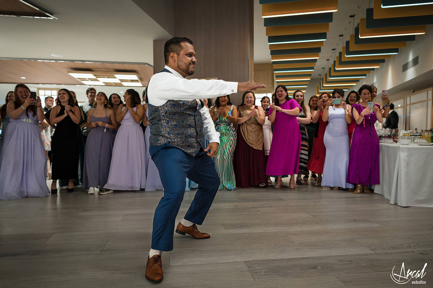 381_Deliana-y-Omar_Fotografía-de-Boda-hotel-meliá-alicante-casamiento-parroquía-santa-maría-de-alicante-fotos-boda-santa-cruz