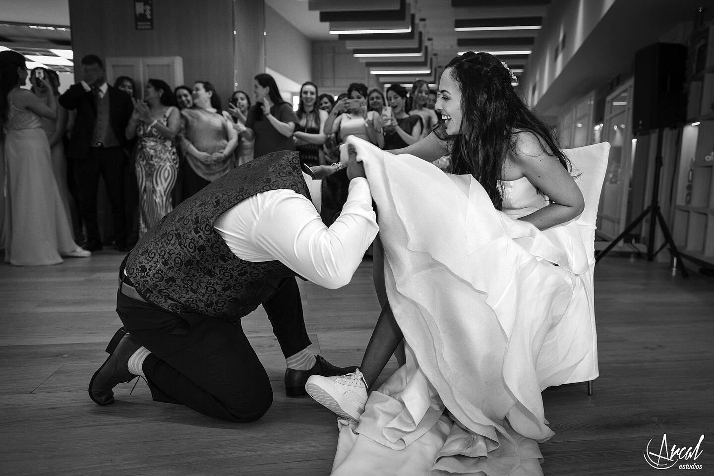 383_Deliana-y-Omar_Fotografía-de-Boda-hotel-meliá-alicante-casamiento-parroquía-santa-maría-de-alicante-fotos-boda-santa-cruz
