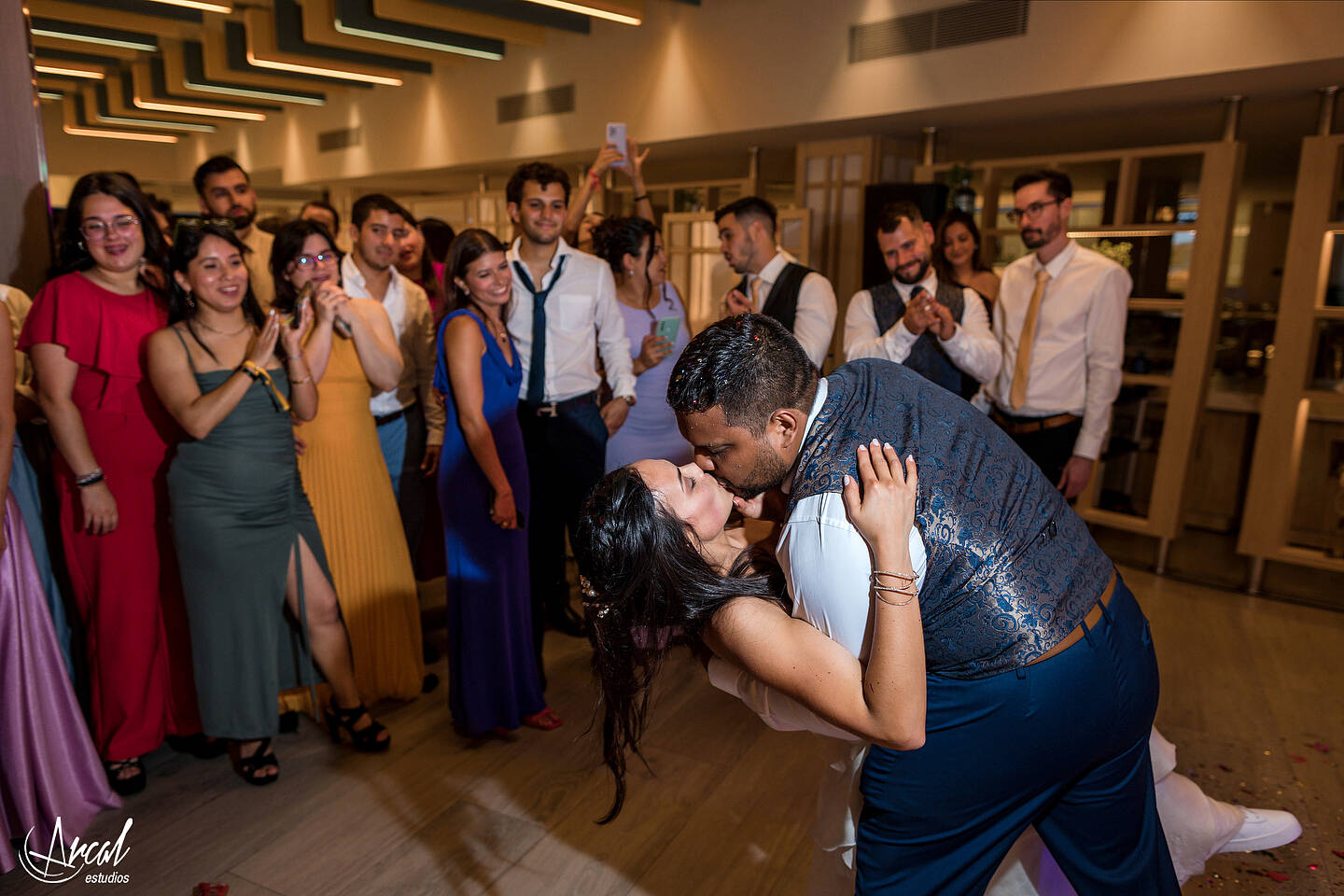 402_Deliana-y-Omar_Fotografía-de-Boda-hotel-meliá-alicante-casamiento-parroquía-santa-maría-de-alicante-fotos-boda-santa-cruz