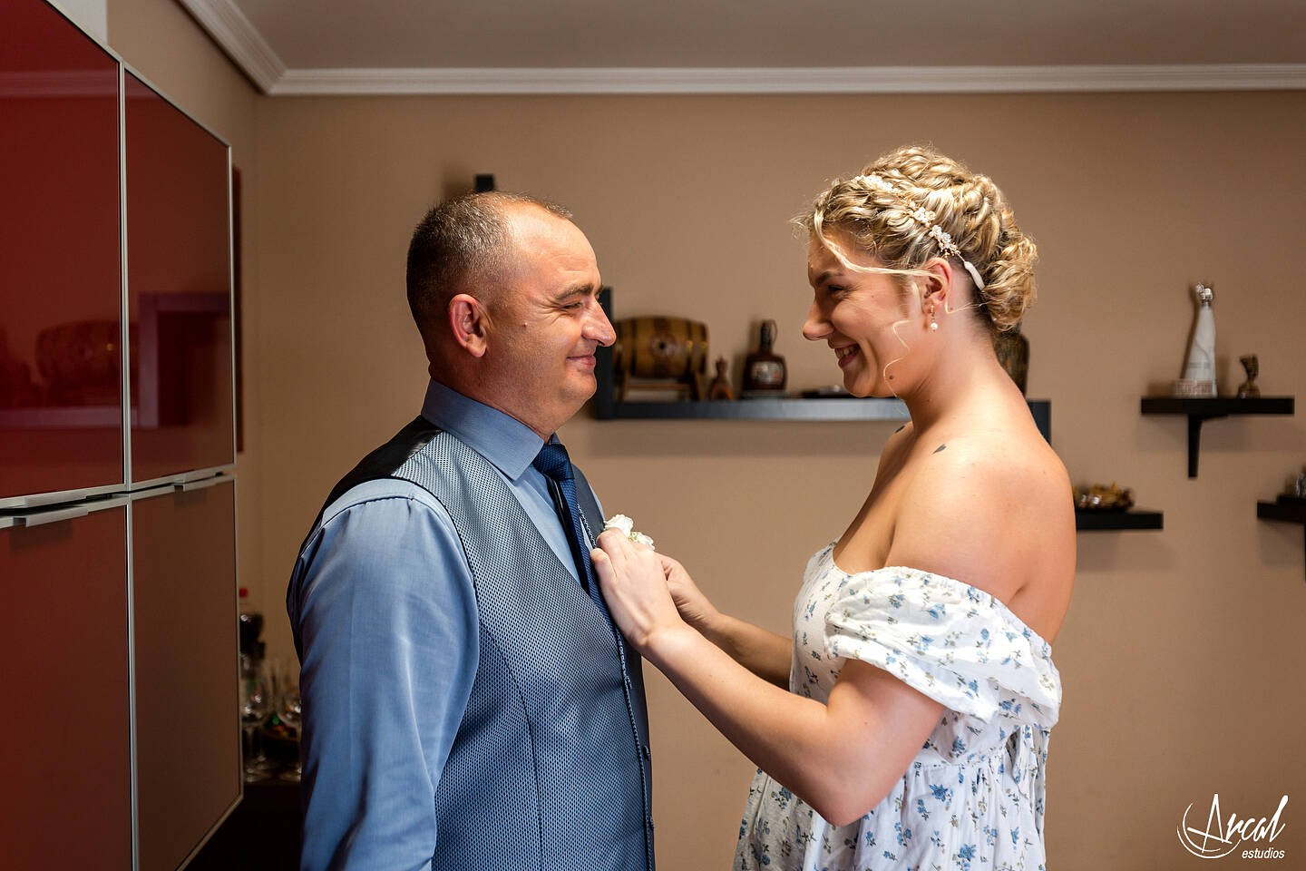 010_Alinushka Alina y Javier y katia la hija - CAsa de él Villalba de la rioja, casa de ella Haro, restaurante casa lola en Berantevilla