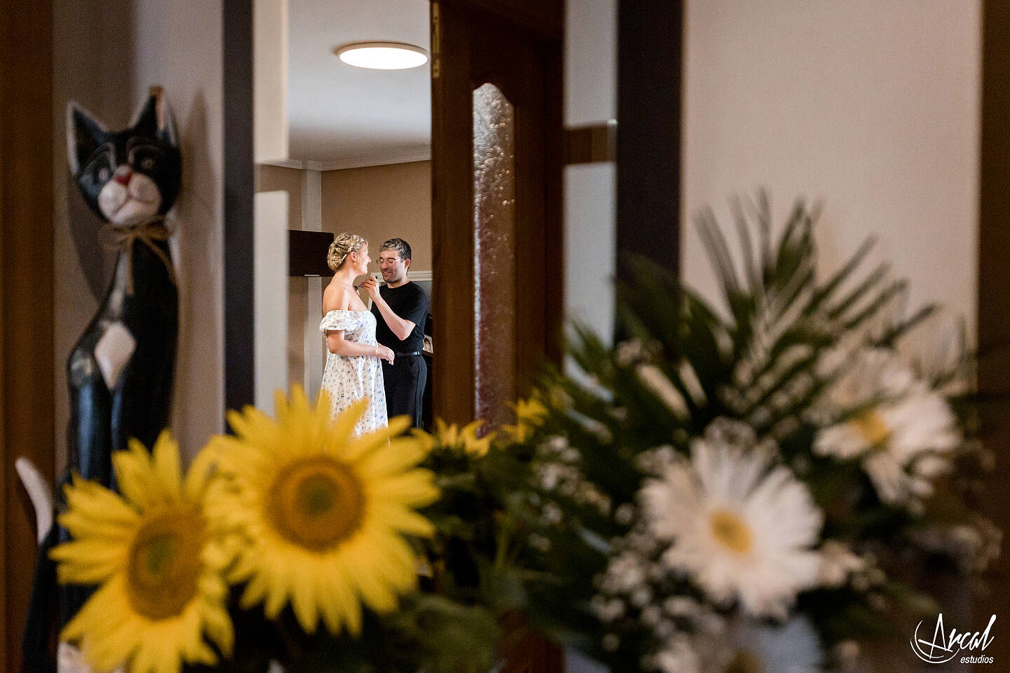012_Alinushka Alina y Javier y katia la hija - CAsa de él Villalba de la rioja, casa de ella Haro, restaurante casa lola en Berantevilla