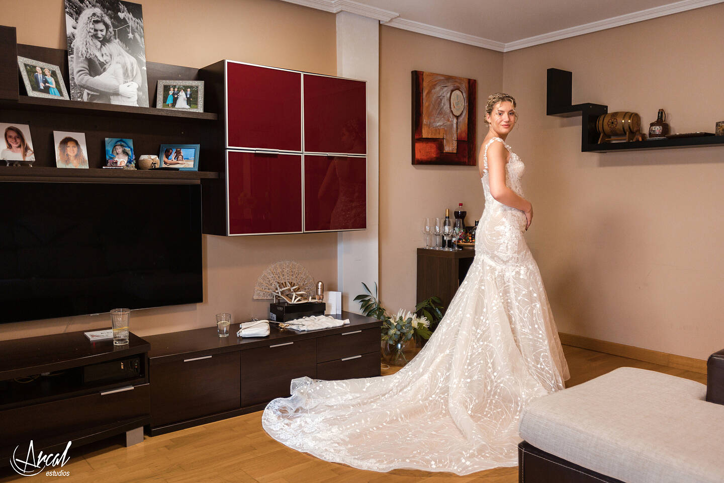 017_Alinushka Alina y Javier y katia la hija - CAsa de él Villalba de la rioja, casa de ella Haro, restaurante casa lola en BerantevillaA