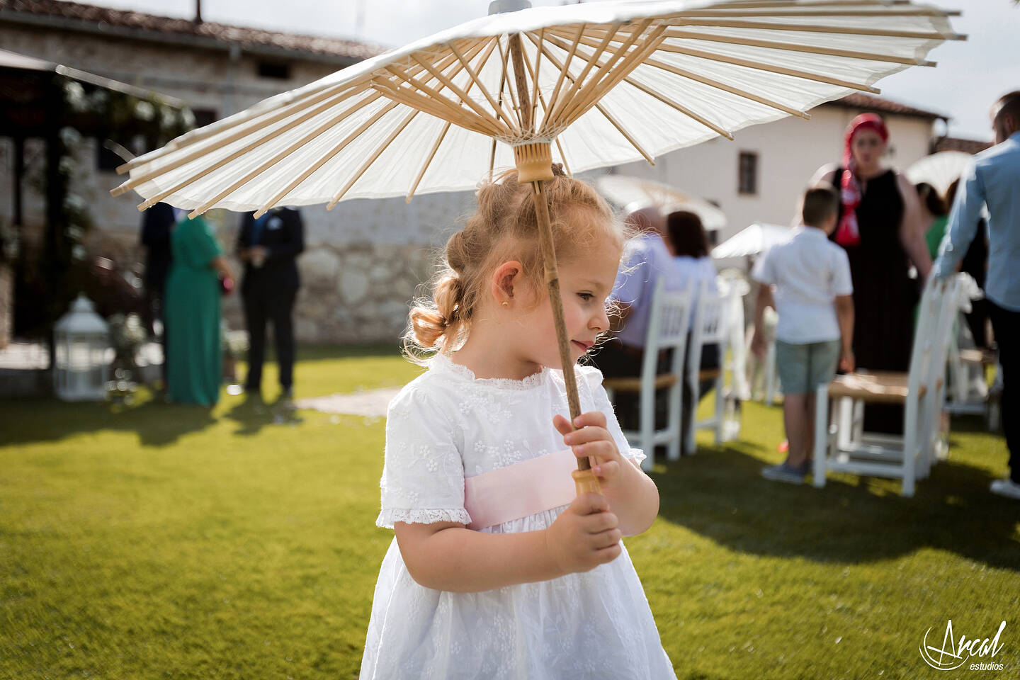 025_Alinushka Alina y Javier y katia la hija - CAsa de él Villalba de la rioja, casa de ella Haro, restaurante casa lola en Berantevilla