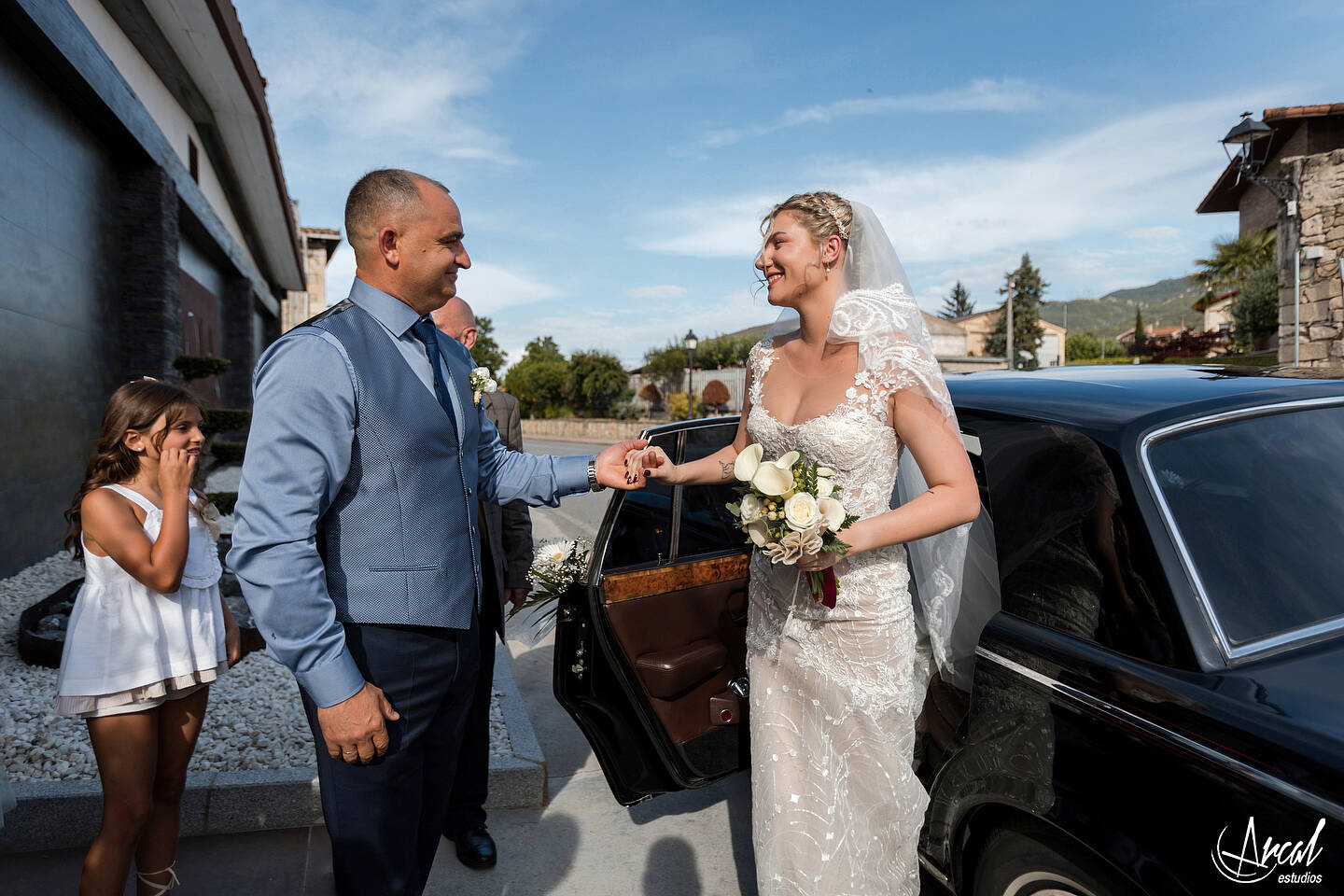 028_Alinushka Alina y Javier y katia la hija - CAsa de él Villalba de la rioja, casa de ella Haro, restaurante casa lola en Berantevilla