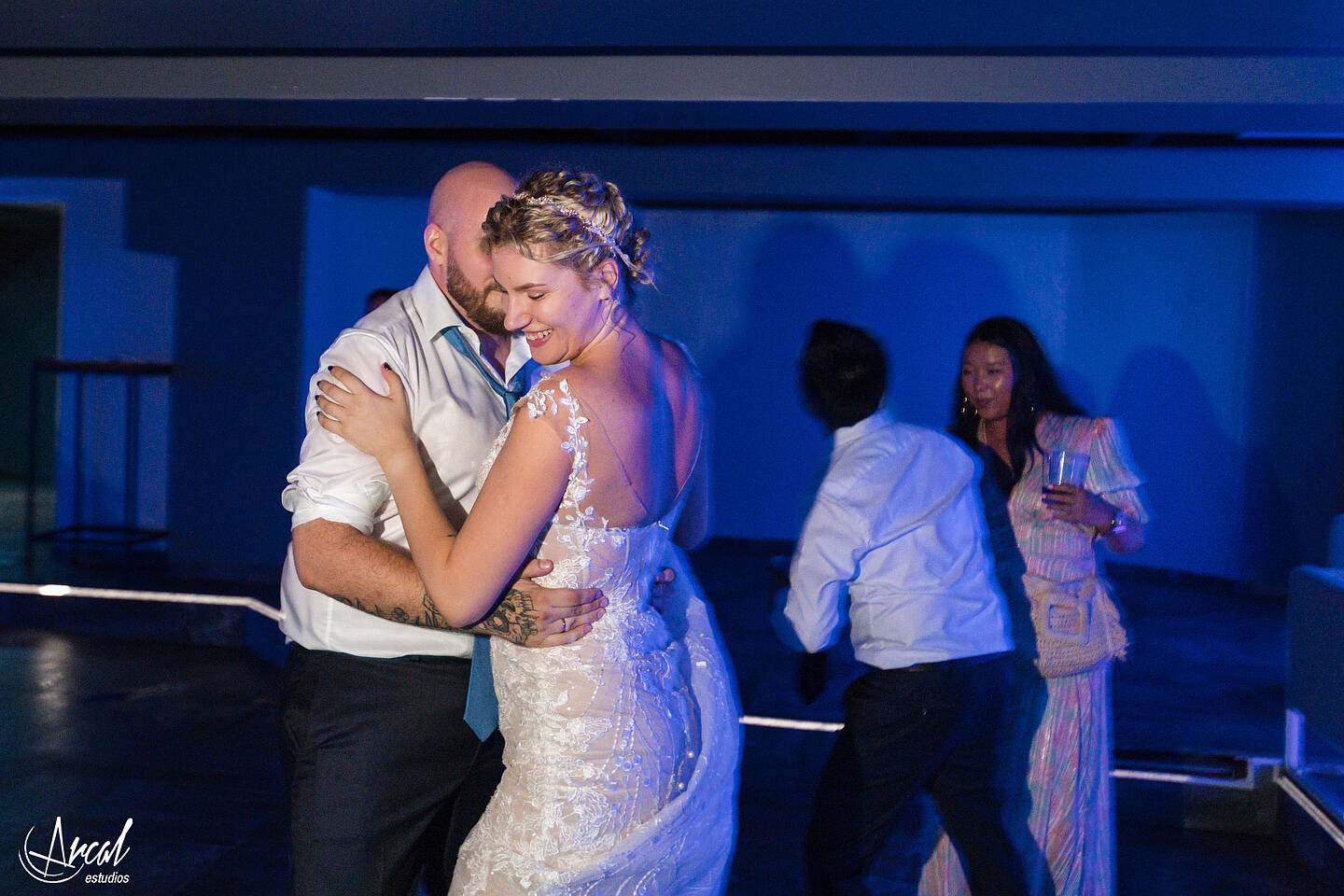 075_Alinushka Alina y Javier y katia la hija - CAsa de él Villalba de la rioja, casa de ella Haro, restaurante casa lola en BerantevillaA