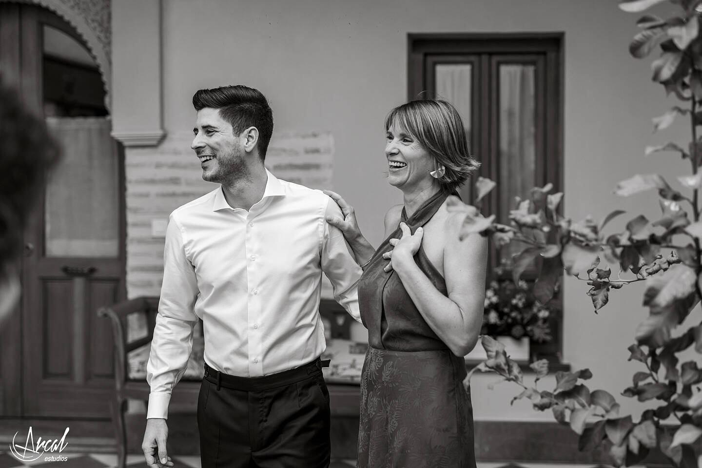 009_Alba y Alejandro_preparativos en Casa La Tiña, Granada, boda en Monasterio de la Cartuja, Palacio de los Córdoba, granadaA