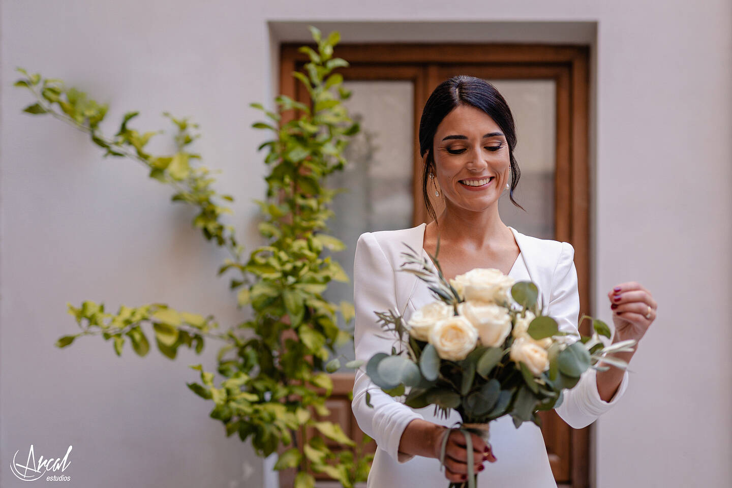 020_Alba y Alejandro_preparativos en Casa La Tiña, Granada, boda en Monasterio de la Cartuja, Palacio de los Córdoba, granadaA