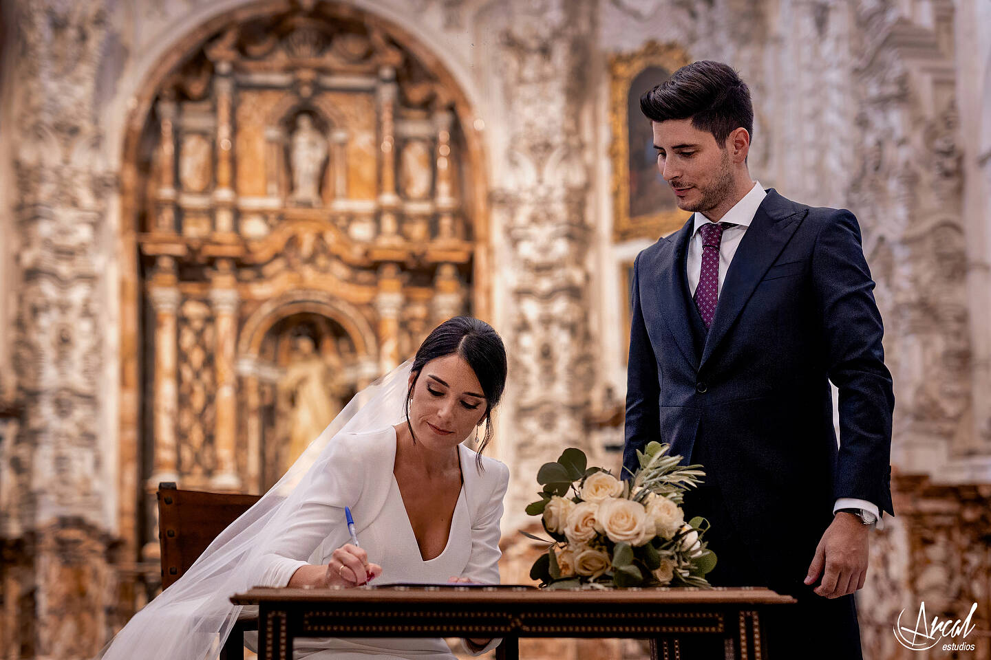 042_Alba y Alejandro_preparativos en Casa La Tiña, Granada, boda en Monasterio de la Cartuja, Palacio de los Córdoba, granada