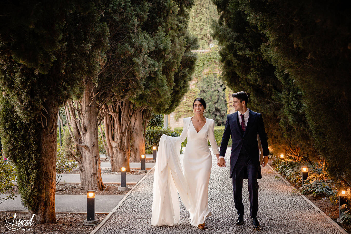 061_Alba y Alejandro_preparativos en Casa La Tiña, Granada, boda en Monasterio de la Cartuja, Palacio de los Córdoba, granadaA