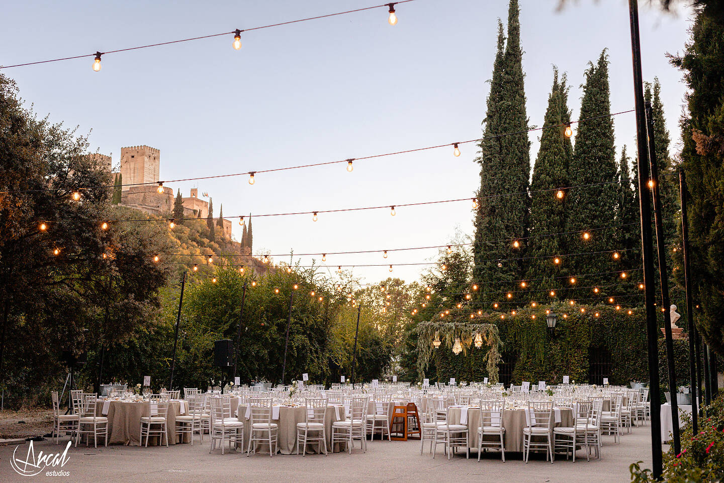065_Alba y Alejandro_preparativos en Casa La Tiña, Granada, boda en Monasterio de la Cartuja, Palacio de los Córdoba, granadaA