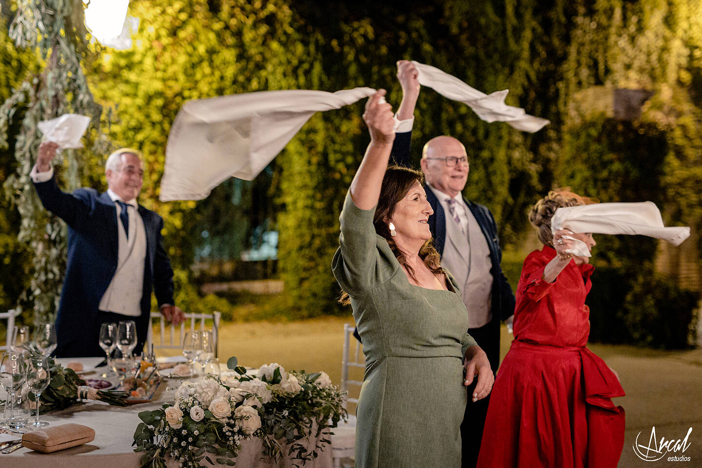 069_Alba y Alejandro_preparativos en Casa La Tiña, Granada, boda en Monasterio de la Cartuja, Palacio de los Córdoba, granada