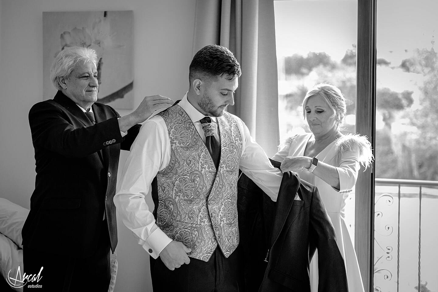 009_Sonia y Fran_Finca de bodas y eventos Los Olivos en el Vellon Madrid_@pronovias, @rachelplaisir, @avaguel, @floresnuevas, @nubeliart, @arcalestudios