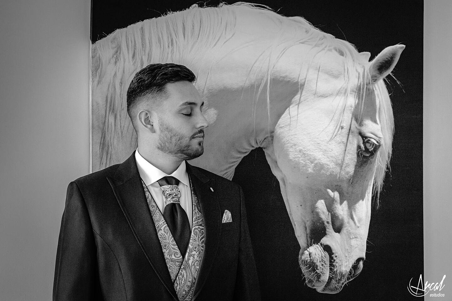 012_Sonia y Fran_Finca de bodas y eventos Los Olivos en el Vellon Madrid_@pronovias, @rachelplaisir, @avaguel, @floresnuevas, @nubeliart, @arcalestudios