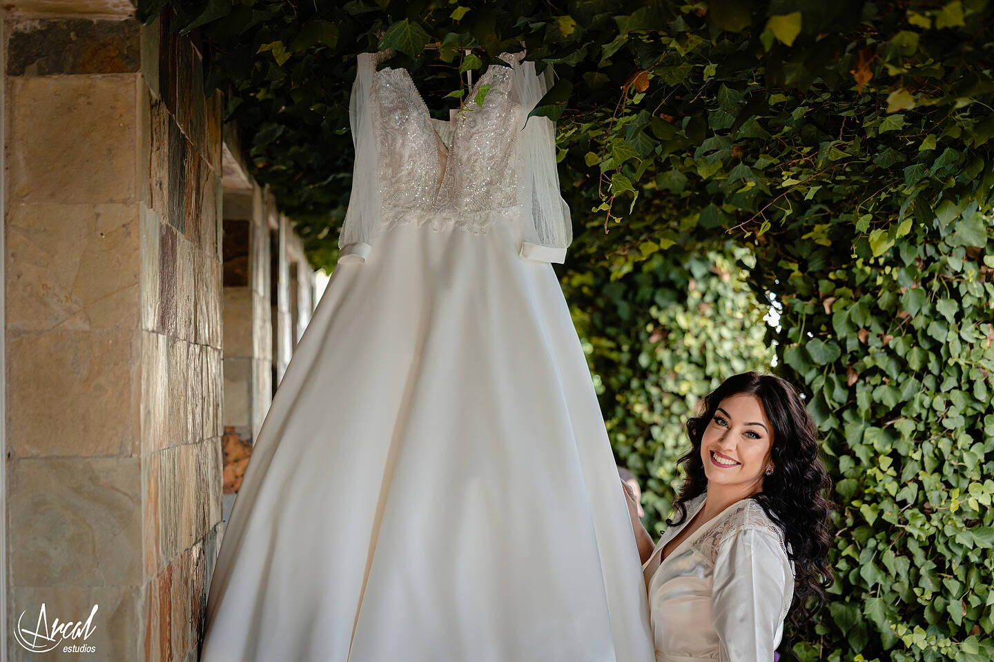 039_Sonia y Fran_Finca de bodas y eventos Los Olivos en el Vellon Madrid_@pronovias, @rachelplaisir, @avaguel, @floresnuevas, @nubeliart, @arcalestudios