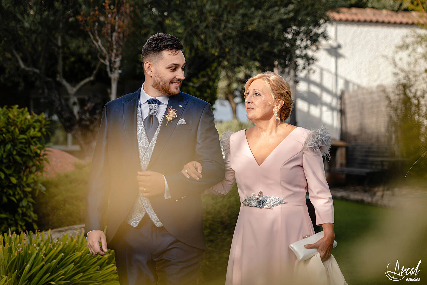 066_Sonia y Fran_Finca de bodas y eventos Los Olivos en el Vellon Madrid_@pronovias, @rachelplaisir, @avaguel, @floresnuevas, @nubeliart, @arcalestudios