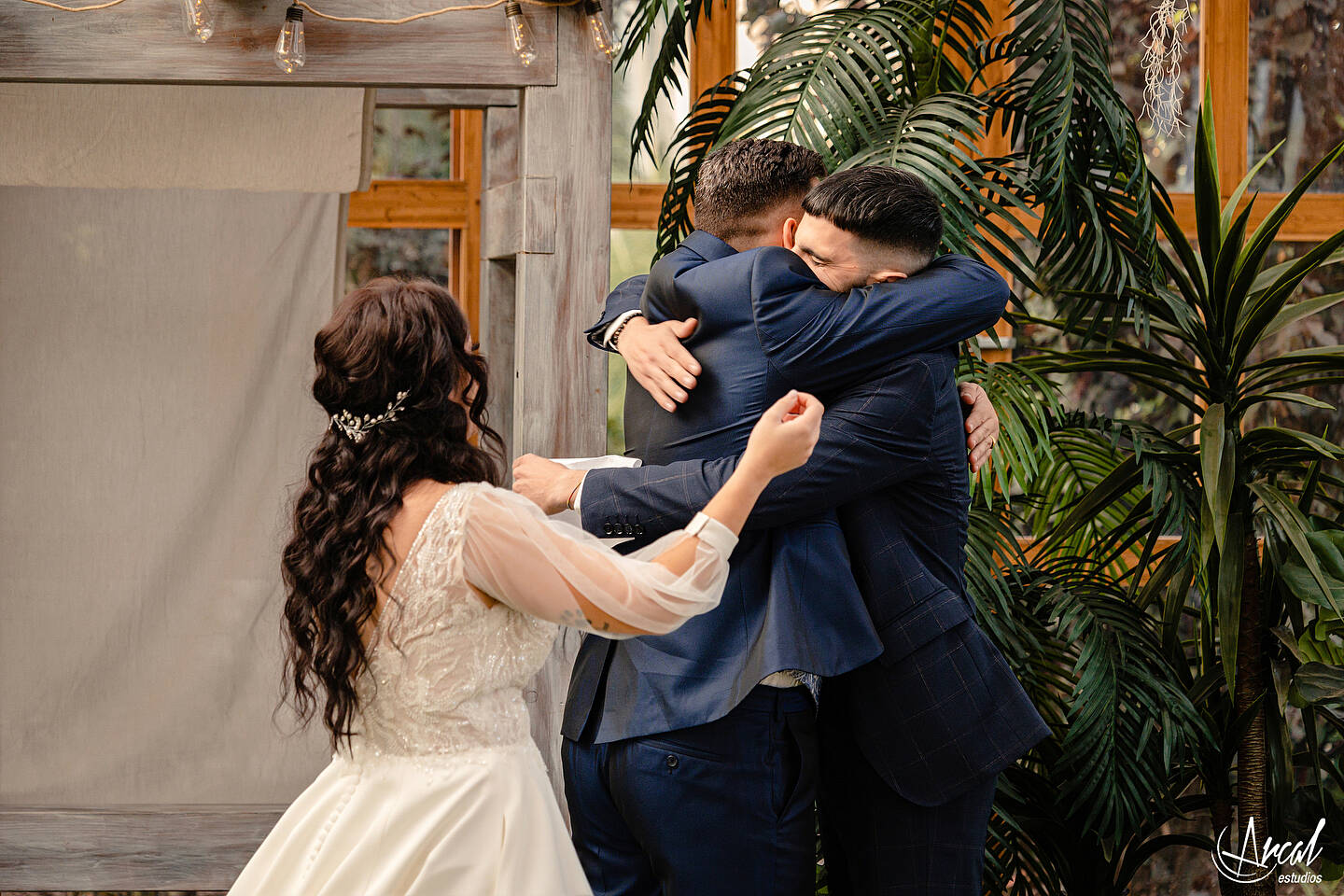 112_Sonia y Fran_Finca de bodas y eventos Los Olivos en el Vellon Madrid_@pronovias, @rachelplaisir, @avaguel, @floresnuevas, @nubeliart, @arcalestudios