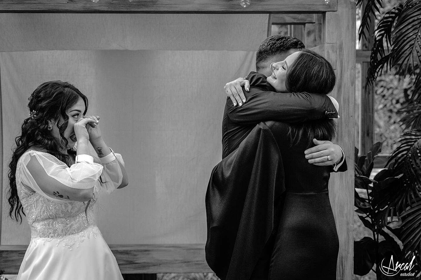 130_Sonia y Fran_Finca de bodas y eventos Los Olivos en el Vellon Madrid_@pronovias, @rachelplaisir, @avaguel, @floresnuevas, @nubeliart, @arcalestudios