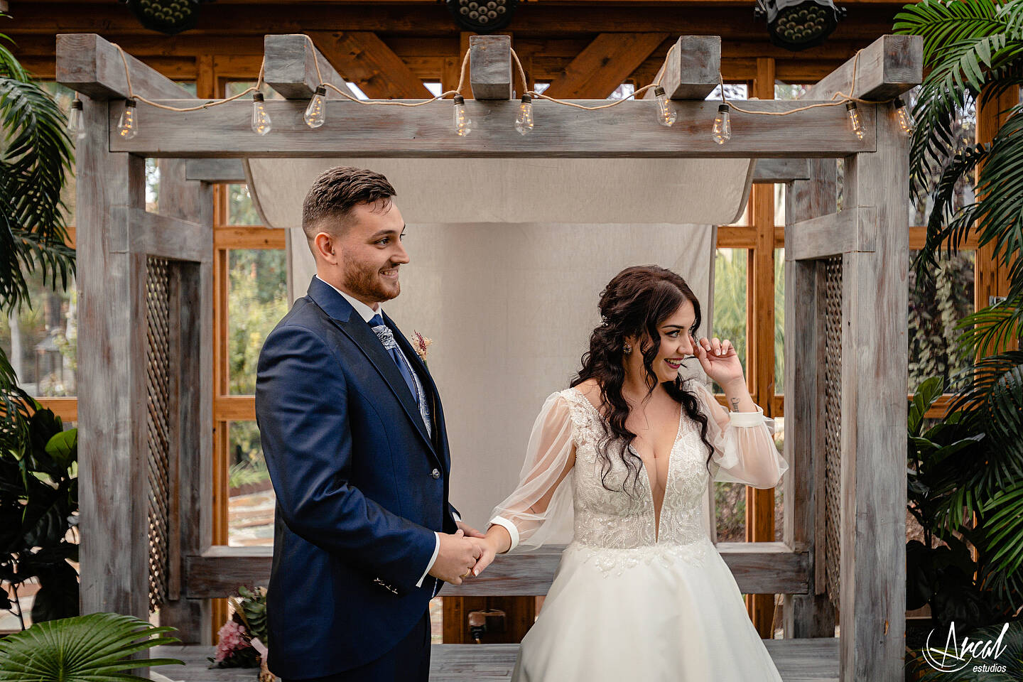 141_Sonia y Fran_Finca de bodas y eventos Los Olivos en el Vellon Madrid_@pronovias, @rachelplaisir, @avaguel, @floresnuevas, @nubeliart, @arcalestudios