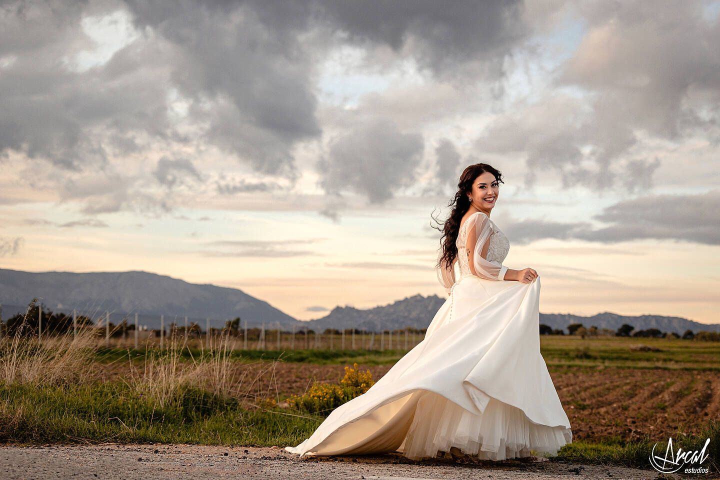 157_Sonia y Fran_Finca de bodas y eventos Los Olivos en el Vellon Madrid_@pronovias, @rachelplaisir, @avaguel, @floresnuevas, @nubeliart, @arcalestudios