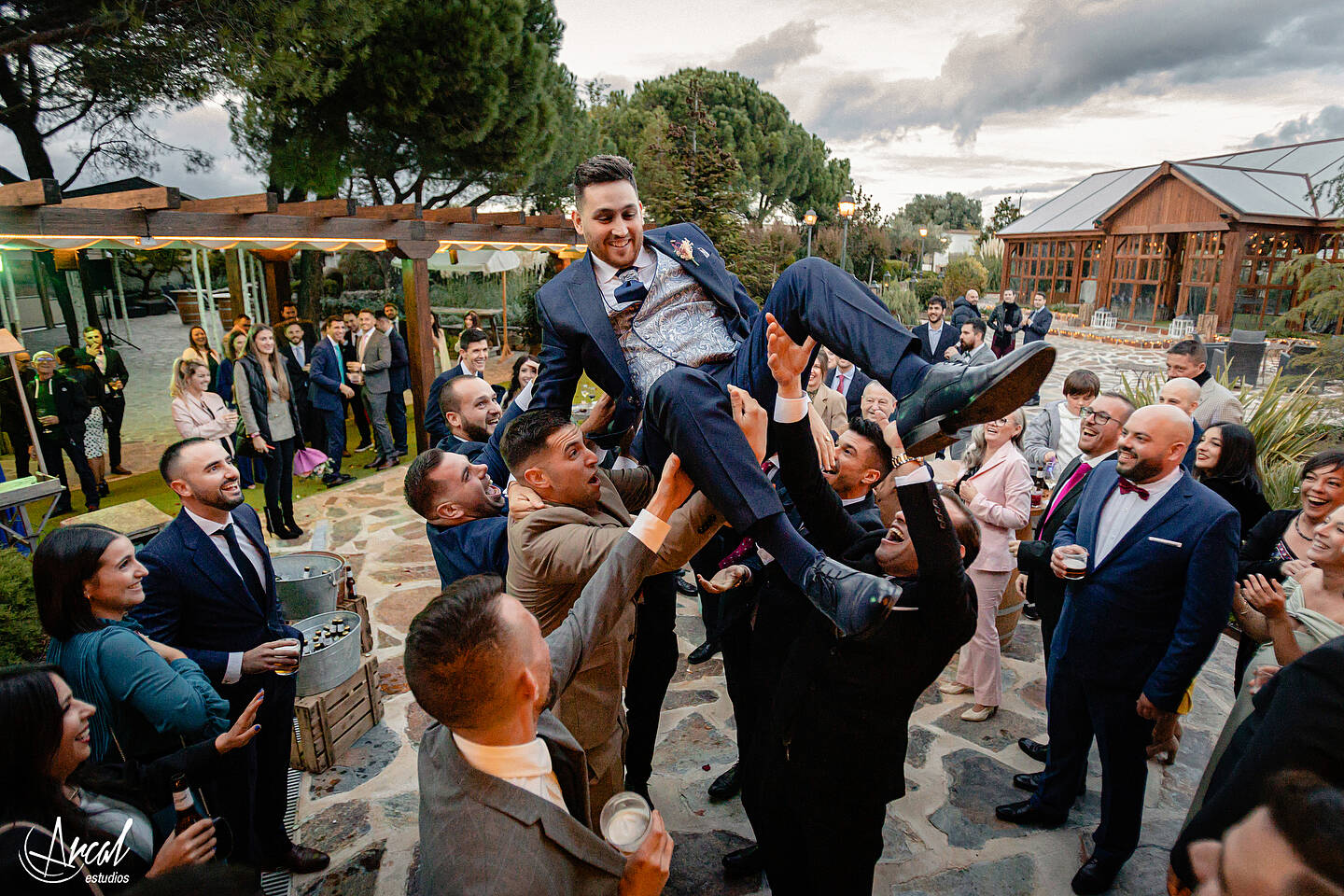 184_Sonia y Fran_Finca de bodas y eventos Los Olivos en el Vellon Madrid_@pronovias, @rachelplaisir, @avaguel, @floresnuevas, @nubeliart, @arcalestudios