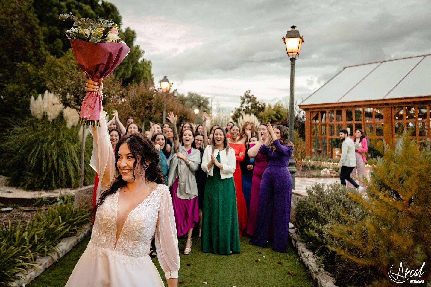 185_Sonia y Fran_Finca de bodas y eventos Los Olivos en el Vellon Madrid_@pronovias, @rachelplaisir, @avaguel, @floresnuevas, @nubeliart, @arcalestudios