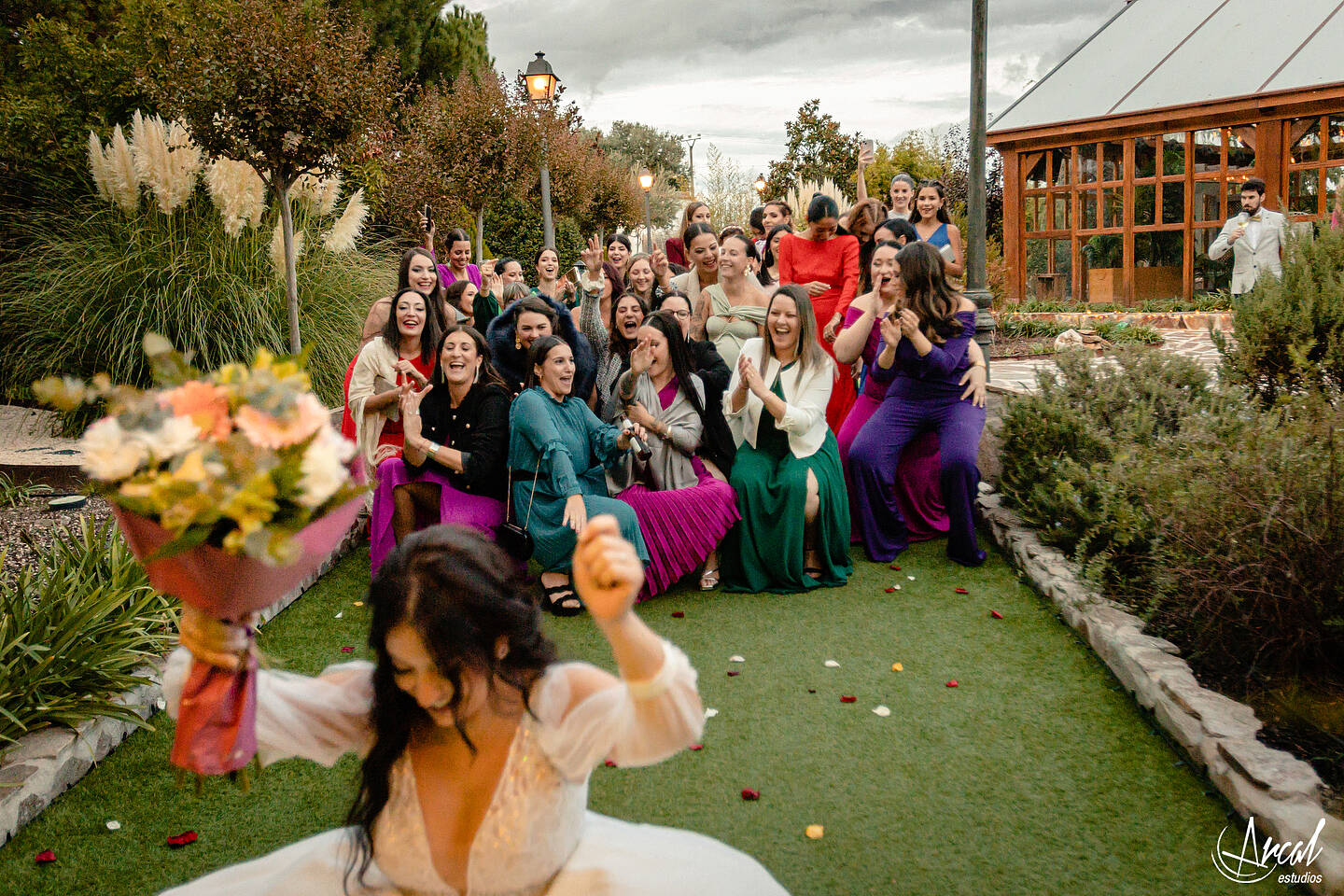 188_Sonia y Fran_Finca de bodas y eventos Los Olivos en el Vellon Madrid_@pronovias, @rachelplaisir, @avaguel, @floresnuevas, @nubeliart, @arcalestudios