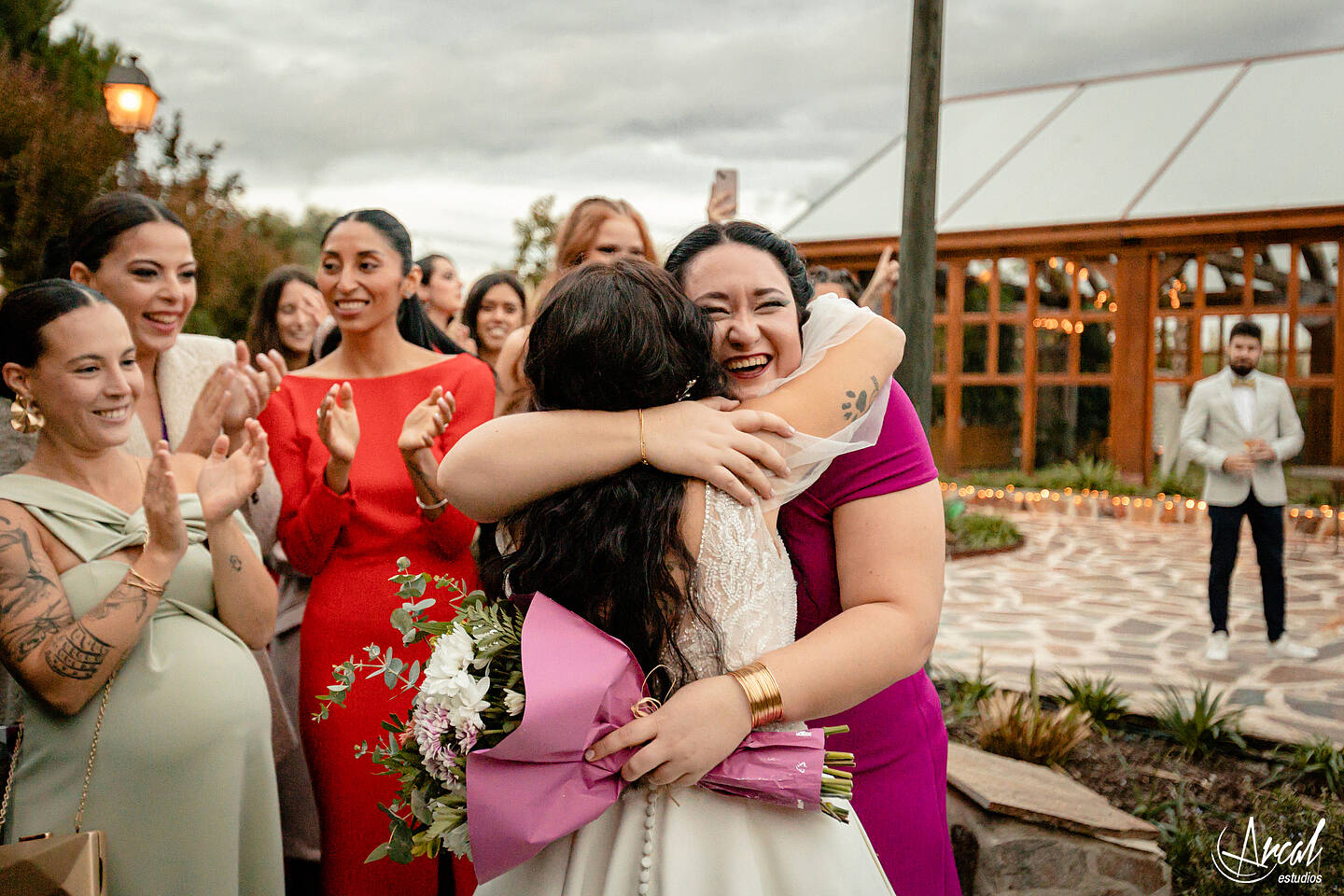 191_Sonia y Fran_Finca de bodas y eventos Los Olivos en el Vellon Madrid_@pronovias, @rachelplaisir, @avaguel, @floresnuevas, @nubeliart, @arcalestudios