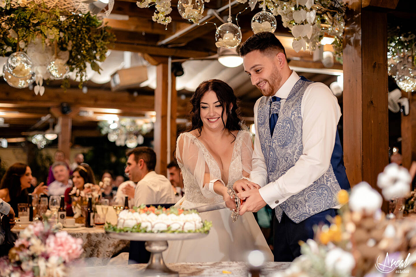 241_Sonia y Fran_Finca de bodas y eventos Los Olivos en el Vellon Madrid_@pronovias, @rachelplaisir, @avaguel, @floresnuevas, @nubeliart, @arcalestudios