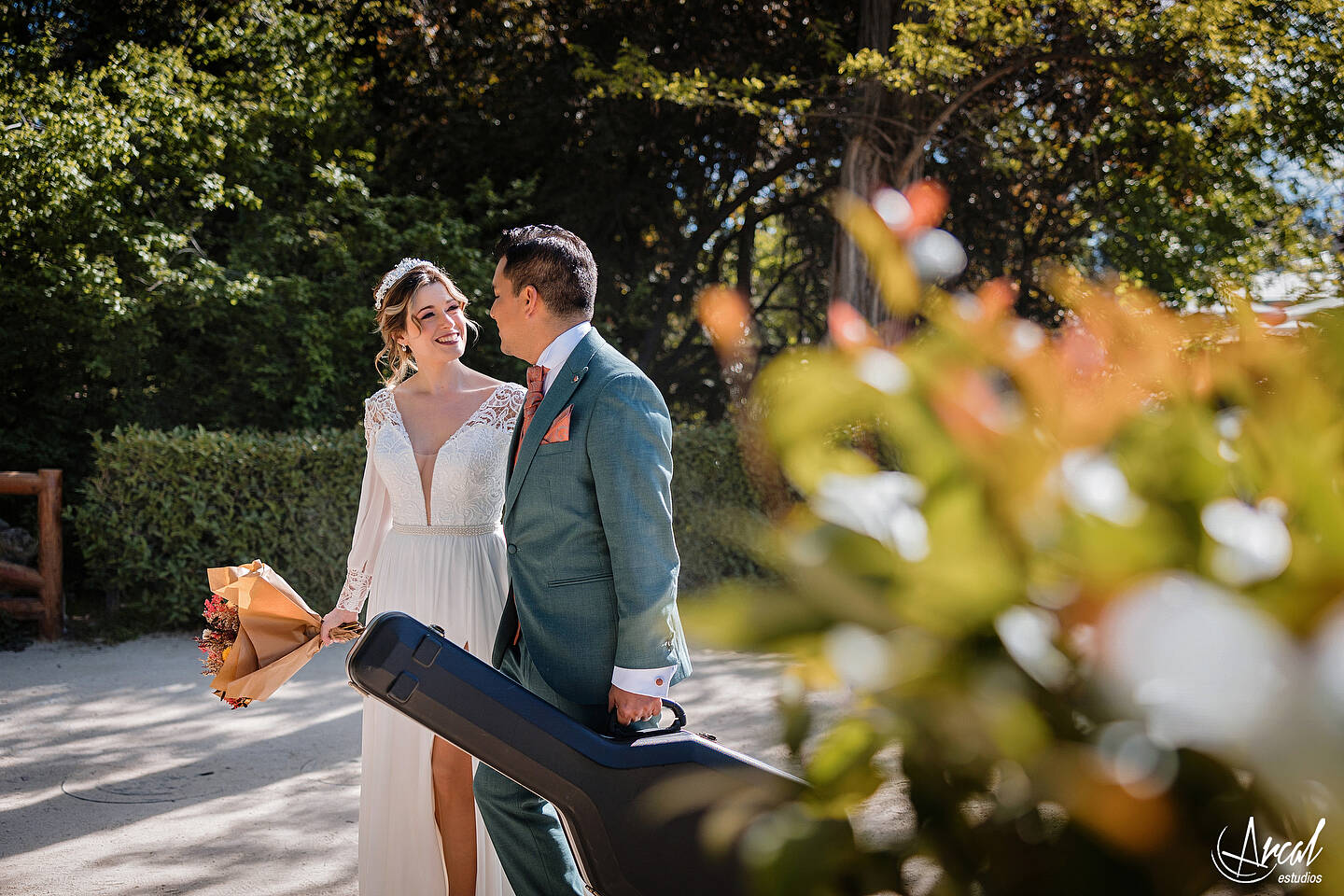 058_Mariola y Héctor, H&M Duo, Elopement Wedding en madrid, notaria frente a la casa de cristal, parque de retiro, notaria, Redes Sociales