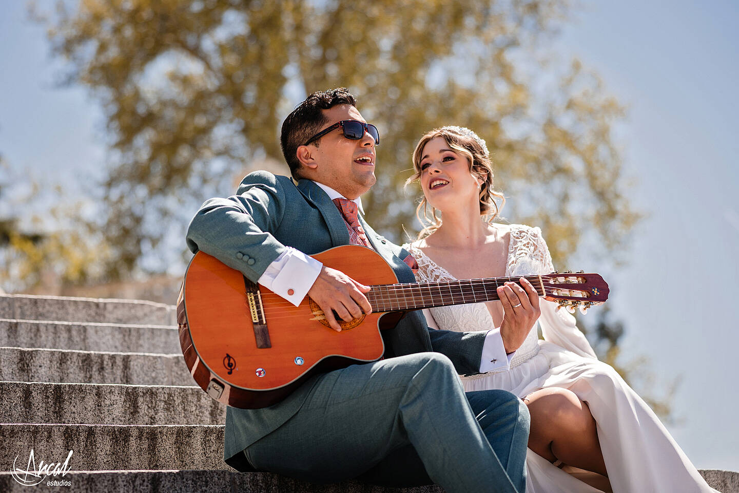 199_Mariola y Héctor, H&M Duo, Elopement Wedding en madrid, notaria frente a la casa de cristal, parque de retiro, notaria, Redes Sociales