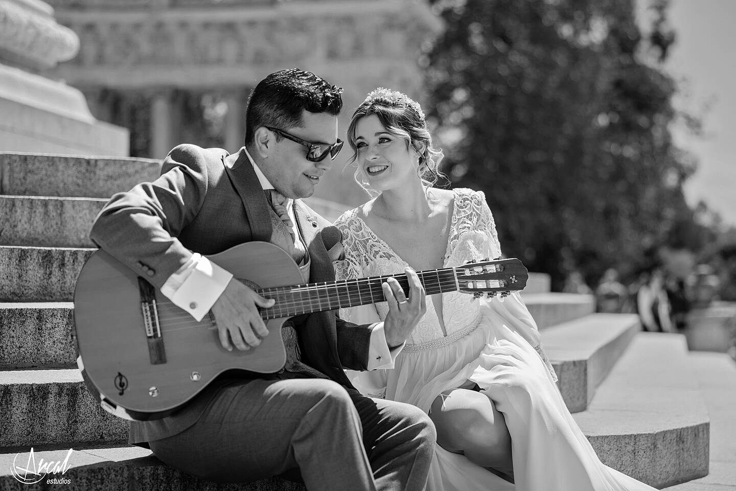 202_Mariola y Héctor, H&M Duo, Elopement Wedding en madrid, notaria frente a la casa de cristal, parque de retiro, notaria, Redes Sociales