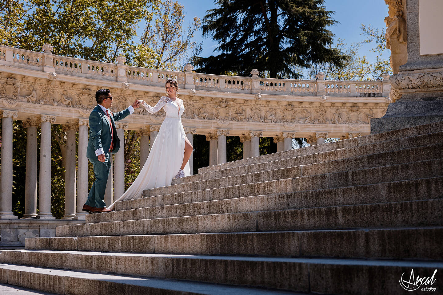 217_Mariola y Héctor, H&M Duo, Elopement Wedding en madrid, notaria frente a la casa de cristal, parque de retiro, notaria, Redes Sociales