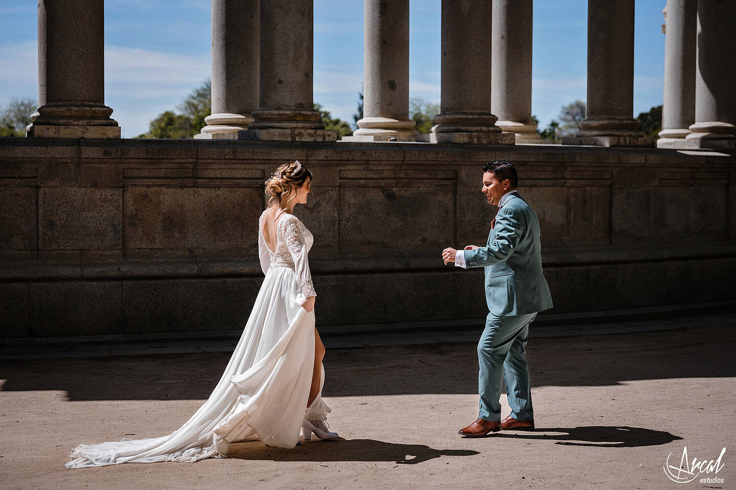 230_Mariola y Héctor, H&M Duo, Elopement Wedding en madrid, notaria frente a la casa de cristal, parque de retiro, notaria, Redes Sociales