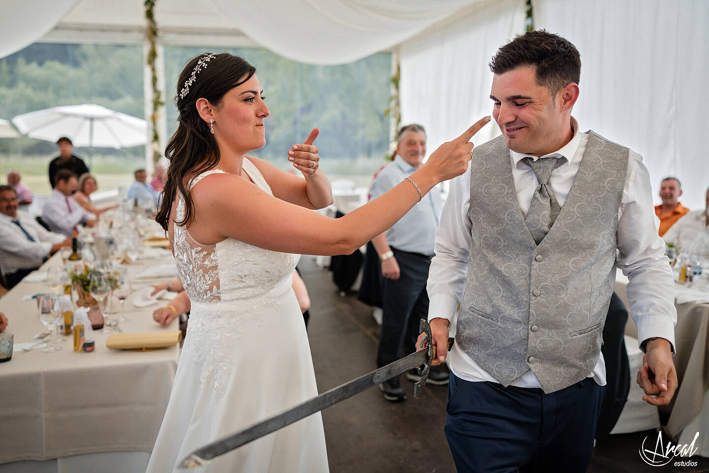 379_Alicia y Jose, casamiento en Parroquia de San Simón y San Judas y boda en finca en Alcalá de la Selva, Teruel