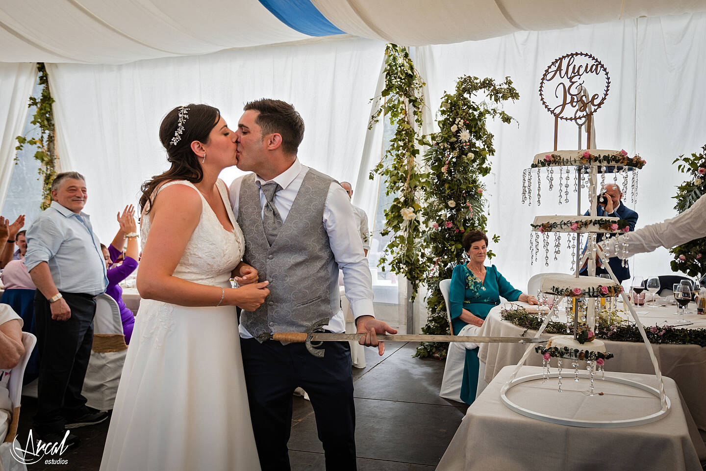 380_Alicia y Jose, casamiento en Parroquia de San Simón y San Judas y boda en finca en Alcalá de la Selva, TeruelA