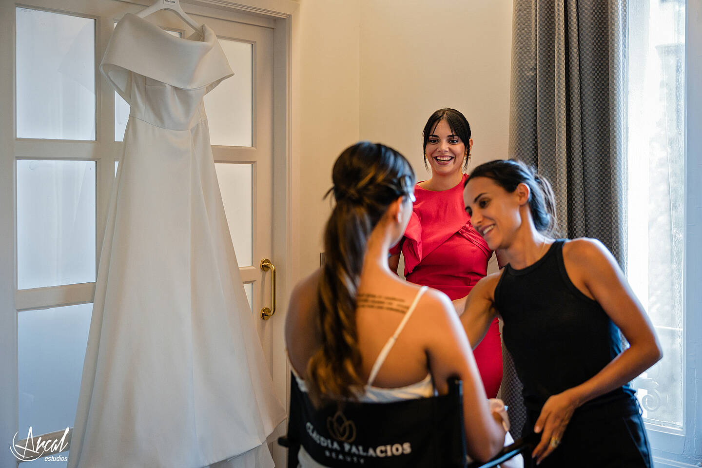 022_252_Sara y Jose, Boda en iglesia San Carlos Borromeo, Cóctel, Banquete y Fiesta en finca Sansui, Zaragoza.JPG