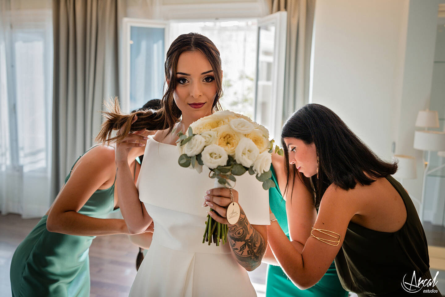 034_370_Sara y Jose, Boda en iglesia San Carlos Borromeo, Cóctel, Banquete y Fiesta en finca Sansui, ZaragozaA.JPG