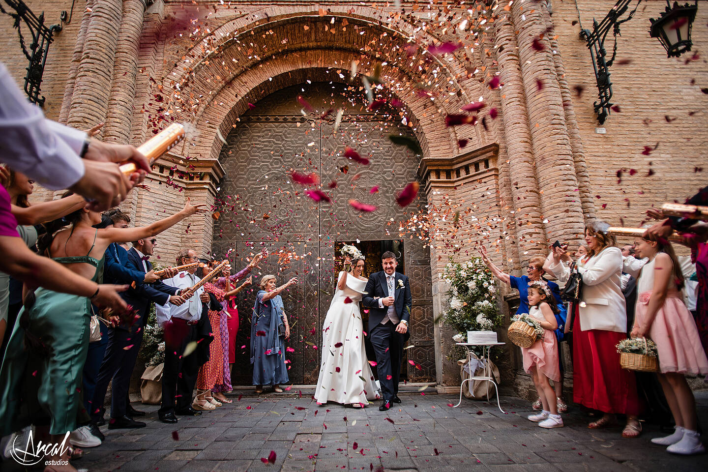 057_623_Sara y Jose, Boda en iglesia San Carlos Borromeo, Cóctel, Banquete y Fiesta en finca Sansui, Zaragoza-Mejorado-NR.JPG