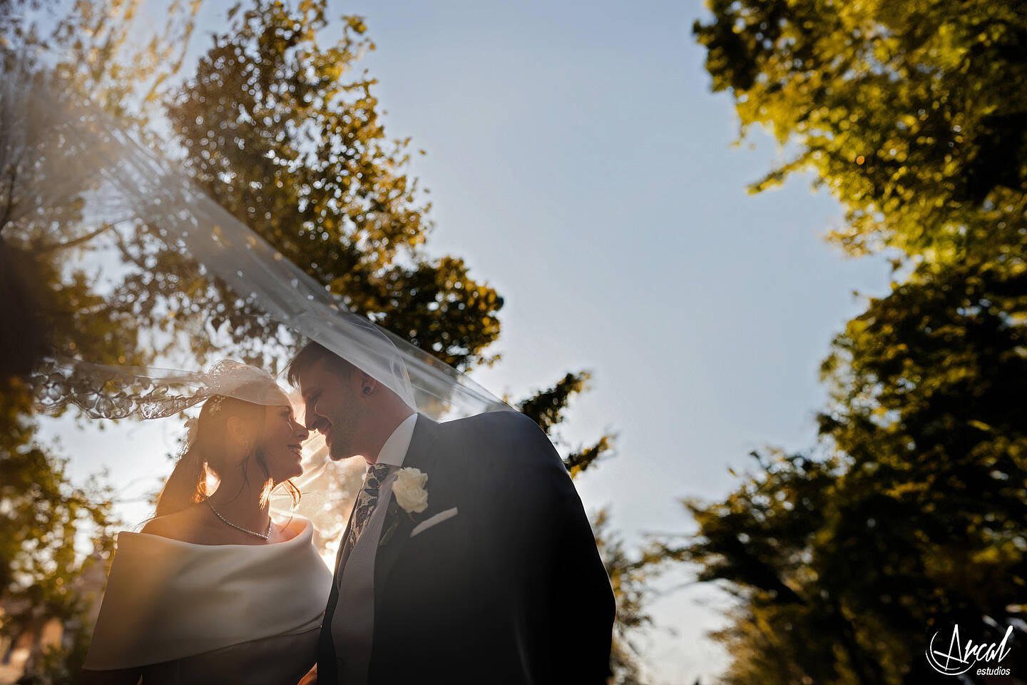 063_681_Sara y Jose, Boda en iglesia San Carlos Borromeo, Cóctel, Banquete y Fiesta en finca Sansui, ZaragozaA.JPG