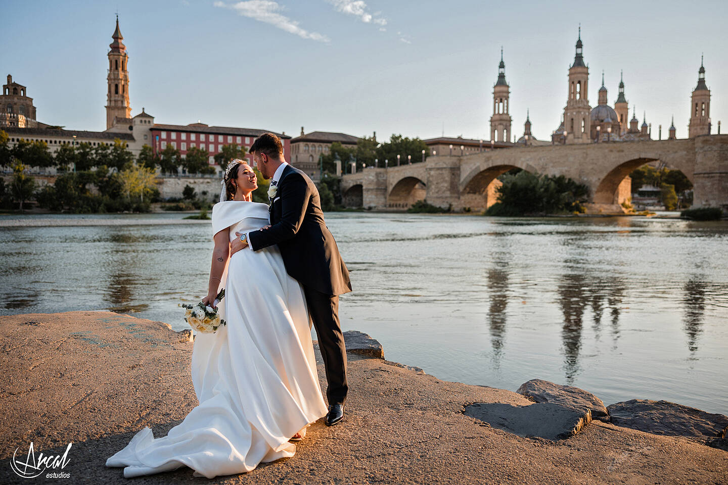 067_719_Sara y Jose, Boda en iglesia San Carlos Borromeo, Cóctel, Banquete y Fiesta en finca Sansui, Zaragoza.JPG