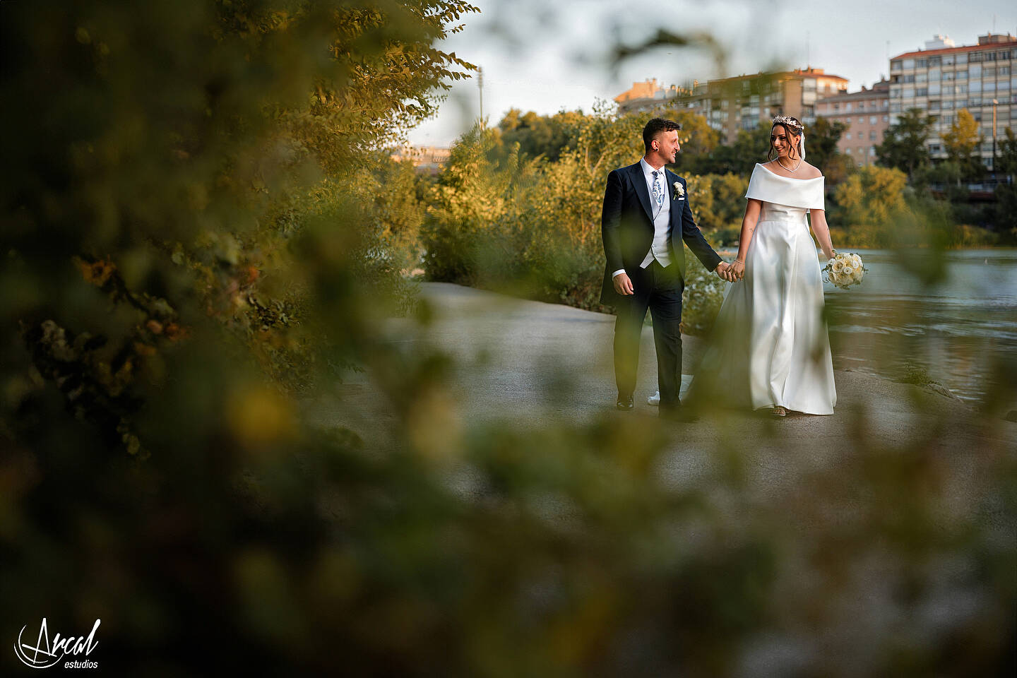 072_815_Sara y Jose, Boda en iglesia San Carlos Borromeo, Cóctel, Banquete y Fiesta en finca Sansui, Zaragoza.JPG