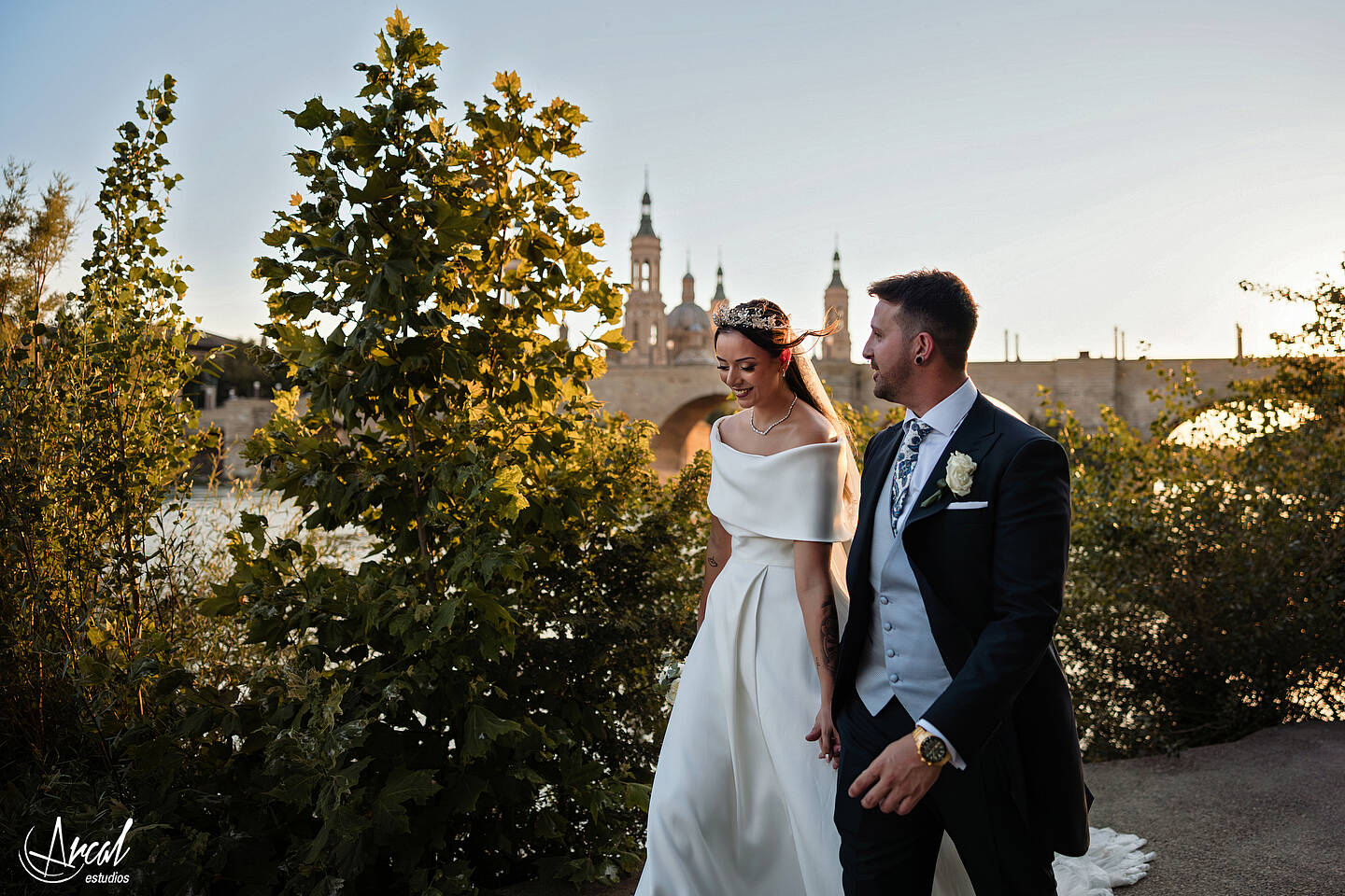 073_836_Sara y Jose, Boda en iglesia San Carlos Borromeo, Cóctel, Banquete y Fiesta en finca Sansui, Zaragoza-Mejorado-NR.JPG