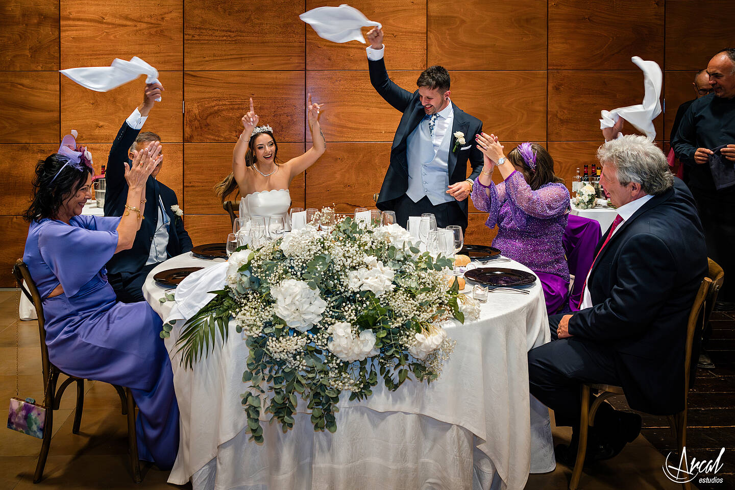 082_1049_Sara y Jose, Boda en iglesia San Carlos Borromeo, Cóctel, Banquete y Fiesta en finca Sansui, Zaragoza-Mejorado-NR-2A.JPG