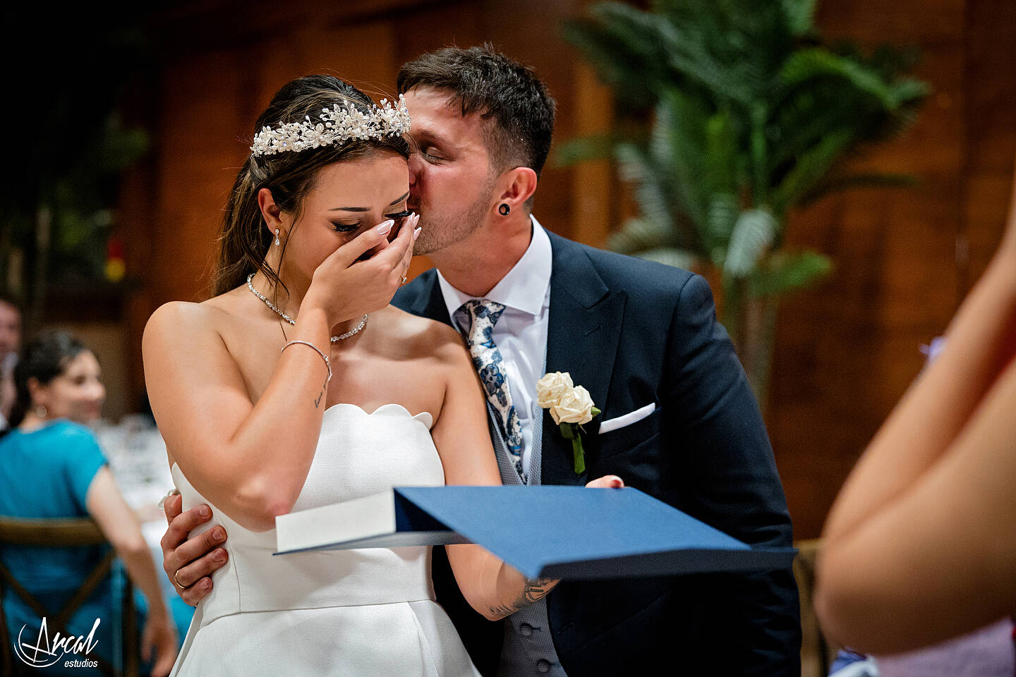 093_1176_Sara y Jose, Boda en iglesia San Carlos Borromeo, Cóctel, Banquete y Fiesta en finca Sansui, Zaragoza.JPG