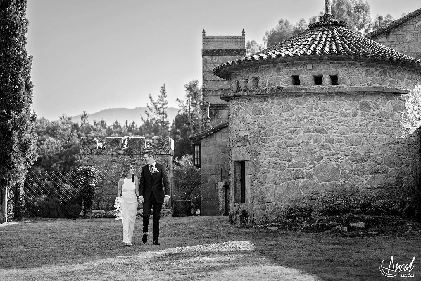 0434_Clara y Ángel, Pepe Vieira eventos, estrella michelin en Paso da buzaca, Pontevedra.jpg_byn