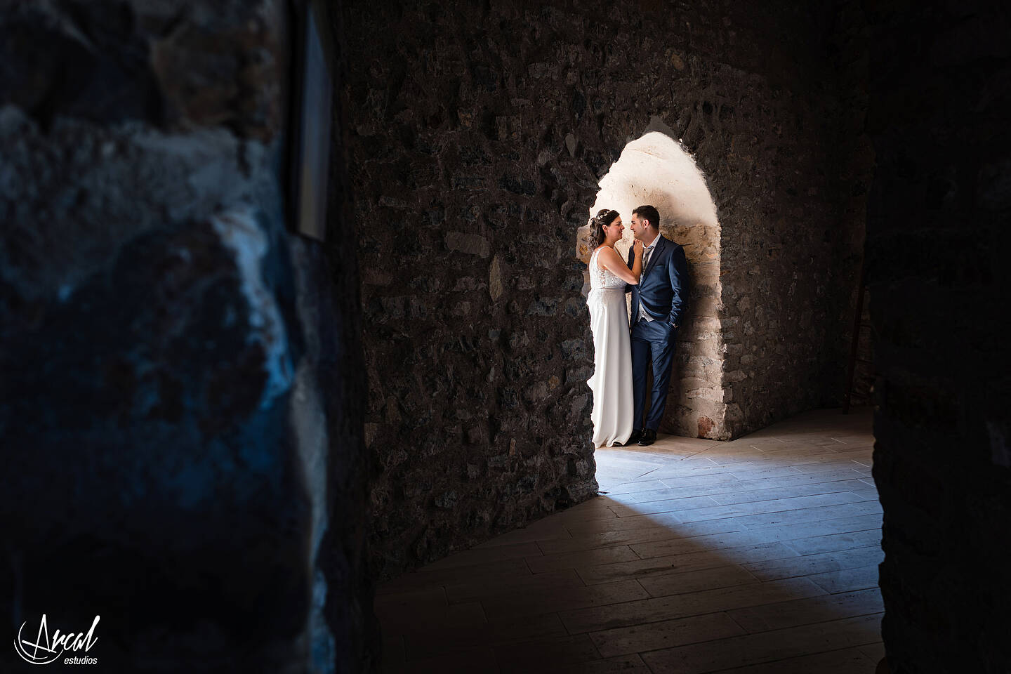 029_Alicia y Jose, postboda en el castillo de los Heredia, en Alcalá de la Selva, comarca de Gúdar-Javalambre, TeruelA.JPG_Redes Sociales