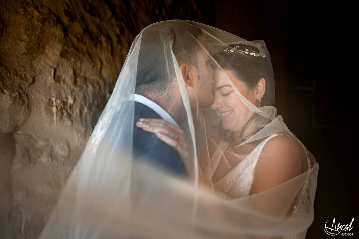 041_Alicia y Jose, postboda en el castillo de los Heredia, en Alcalá de la Selva, comarca de Gúdar-Javalambre, Teruel.JPG_Redes Sociales